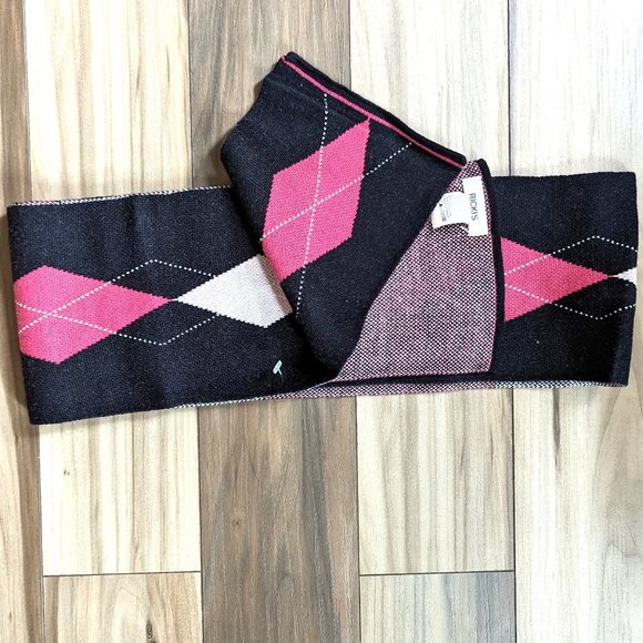 NWOT RICKI'S Women's PINK Diamond Scarf 100% Acrylic Neck Warmer 77" x 6… - Picture 4 of 6